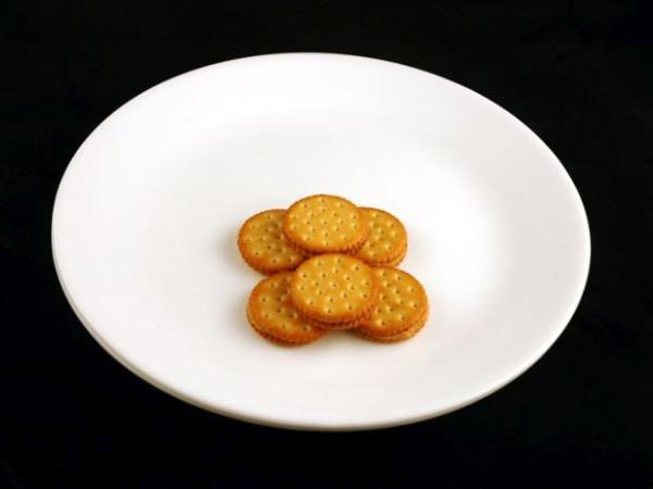 Primerjava energijske vrednosti zdrave hrane in tiste, ki redi